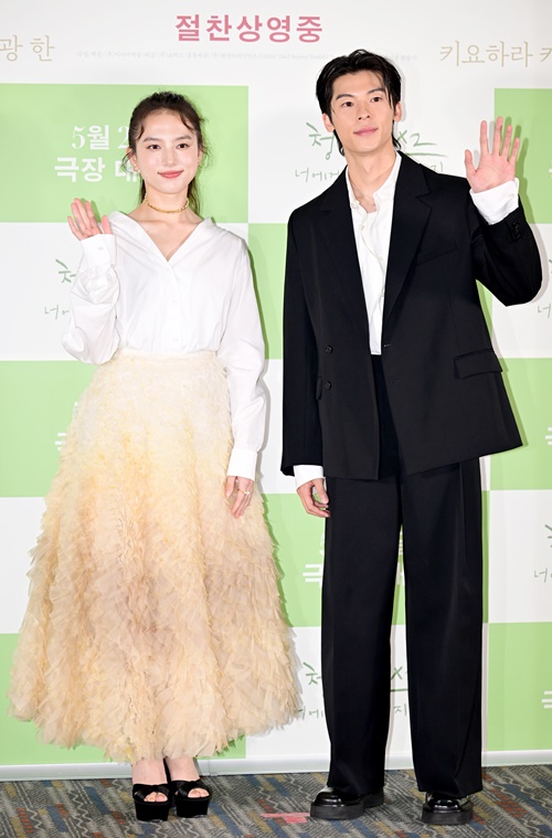 シュー・グァンハン、清原果耶