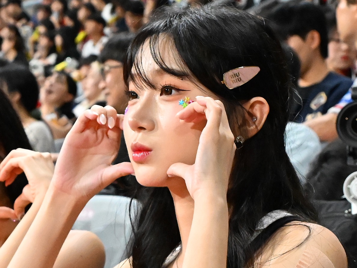 【写真】あの大人気韓国チアも大谷翔平を応援!? イ・ジュウンの東京ドーム訪問SHOTにファンもメロメロ