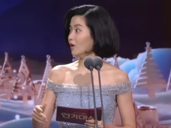 人気女優の放送事故ハプニング!! キム・テリ発言ミスの瞬間