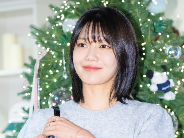 幸せな匂わせ？少女時代・スヨン、“公開恋愛”中の俳優チョン・ギョンホと海外デートか「羨ましい」【PHOTO】