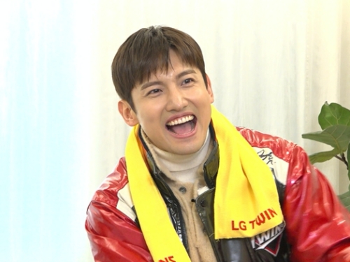 東方神起・チャンミンの愛が爆発！ファンとしてリスペクトを伝えた相手とは…？