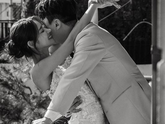 「一生を共に歩きたい人ができた」AOA出身ユナ、結婚を自ら明かす…お相手は音楽プロデューサー