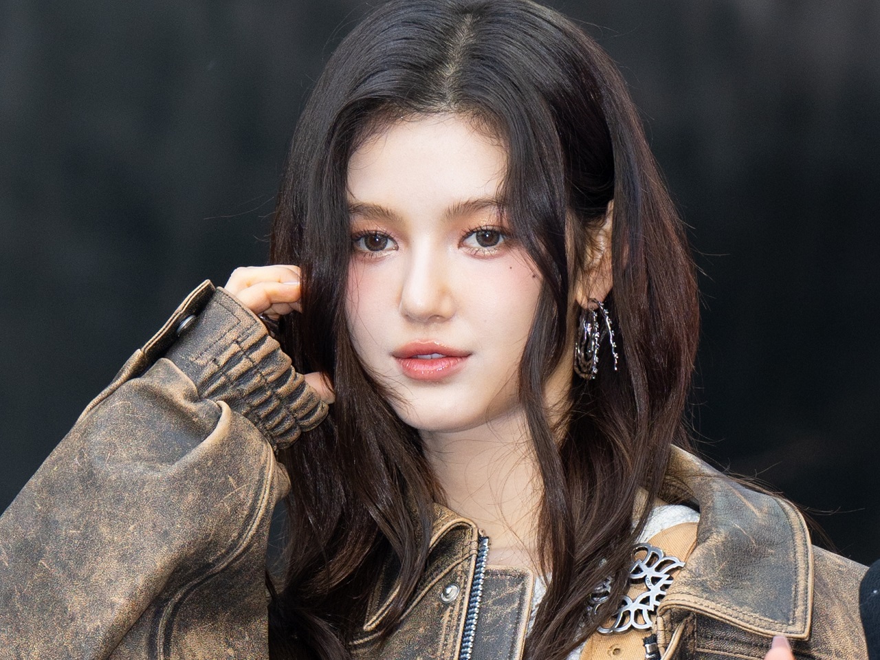 NewJeans・ダニエル（18）、セリーヌのグローバルアンバサダーに抜擢！“洗練へそ出しショット”も公開