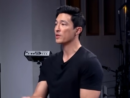 「43歳で結婚してよかった」傑作韓ドラにも出演の俳優、“13歳下”日系女優妻との素朴すぎる馴れ初め