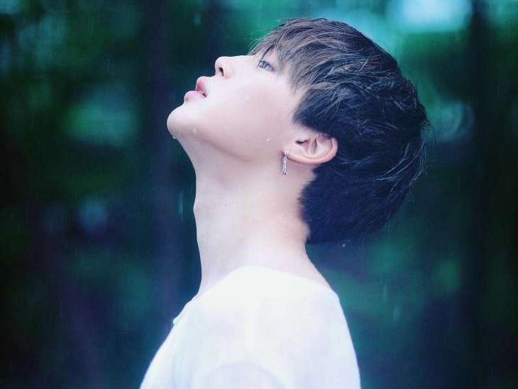 【写真】BTS・JIMIN、人気フォトグラファーが捉えた“ずぶぬれ美横顔”の衝撃…「あまりにも神聖」と絶賛の声