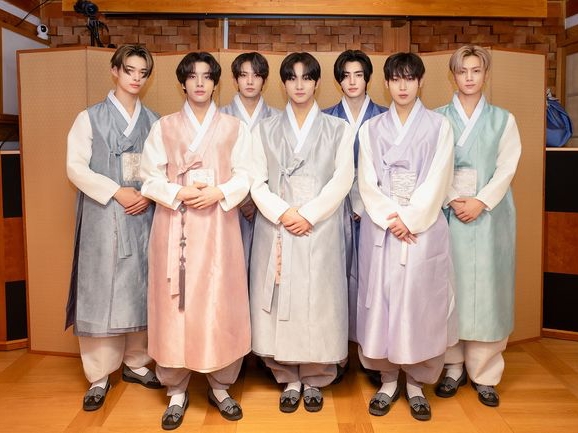 去年はNewJeans、今年はENHYPEN…「旧正月」の表記をめぐって八方塞がりの韓国アイドルたち