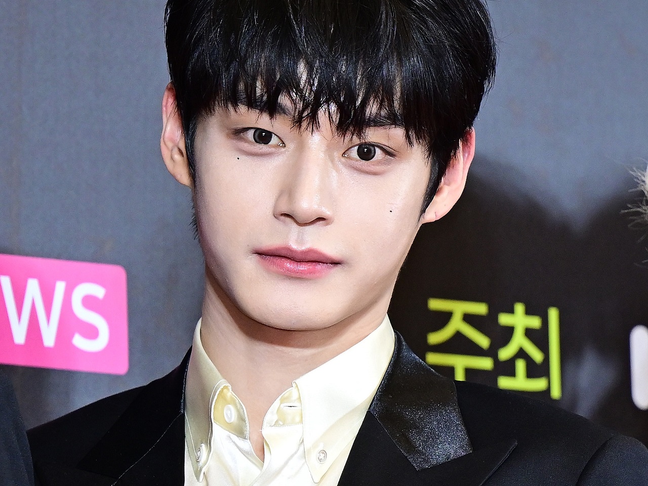 「ファンに暴言を吐いた」疑惑が浮上中の韓国アイドル、心境を明かす…日本デビュー控え騒動が大きく