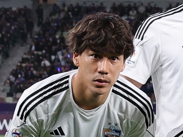 「“甲府の分も頑張るぞ”と…」江坂任が明かす蔚山の“甲府ゴール裏挨拶”「温かく迎えていただいた」
