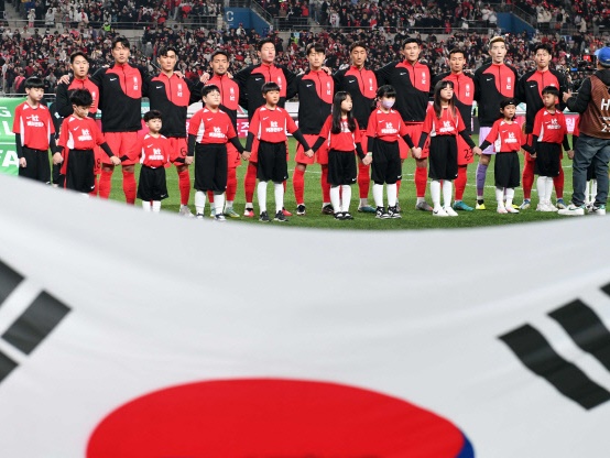 韓国代表の後任選びが二転三転 正監督で決定→“暫定体制”へ急きょ変更…世論に振り回される協会