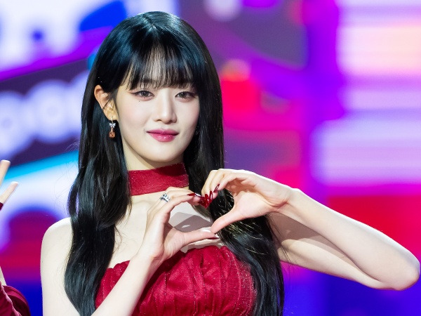 【写真】「芸術的なウエスト…」(G)I-DLE・ミンニ、ブラトップからあらわになった“驚愕の”スタイル