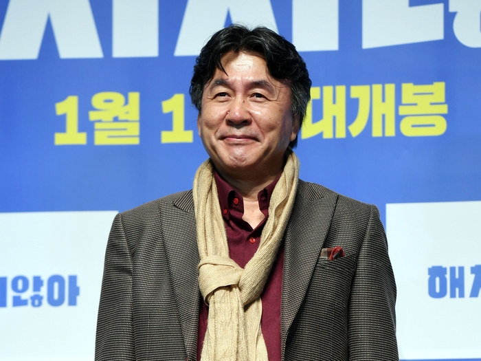 過去に離婚3回…4度目の結婚で25歳年下の妻を持つ70歳の韓国俳優「何度かやってみるとノウハウが」