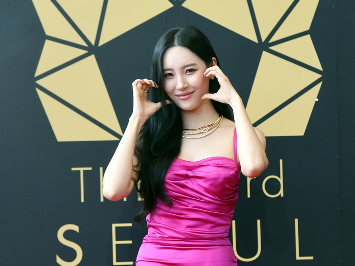 韓国を代表する“ディーバ”になった歌手ソンミ「“1000万映画”のような音楽を」【インタビュー】