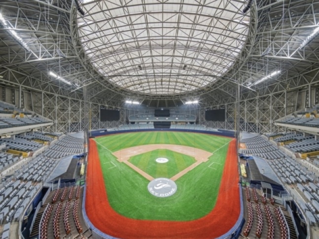 大谷ドジャース韓国開幕戦の裏で…会場・高尺スカイドーム本拠地のKBO球団が抱える悩みとは？