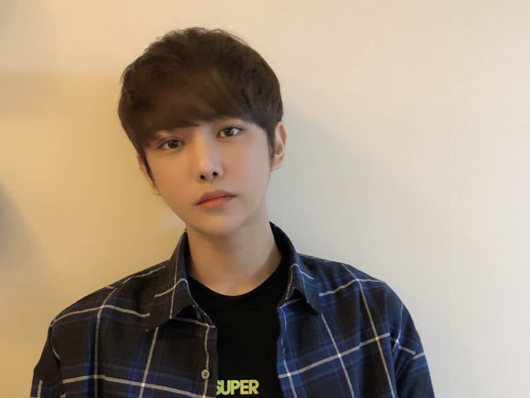 コロナ禍で適切な治療が受けられなかったとも…31歳の若さで天国に旅立った韓国タレント、本日4周忌