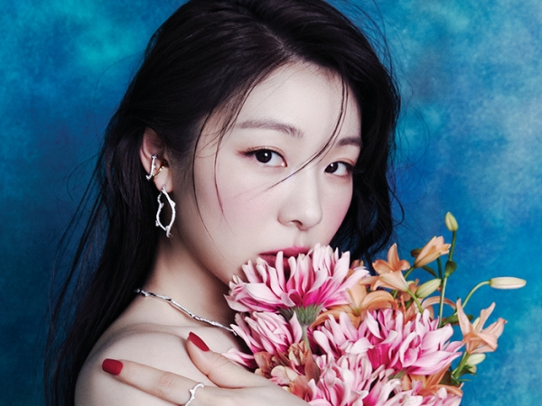 韓国元祖フィギュア女王キム・ヨナ、“ぱっちり二重”際立つ肌見せルックで魅了「まるで芸術作品」【PHOTO】