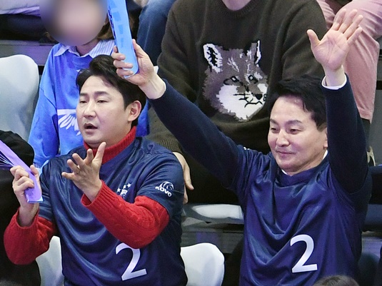 元大宮の悪童イ・チョンス、韓国与党候補の支援中に市民と口論「あなたのせいで25年間発展がない」