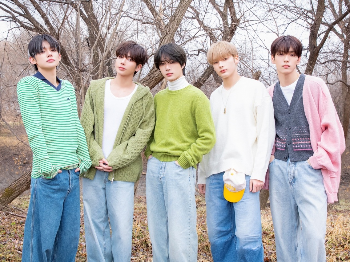 海外メディアがTOMORROW X TOGETHERの新ALを高評価！「すごいK-POPスターになった」