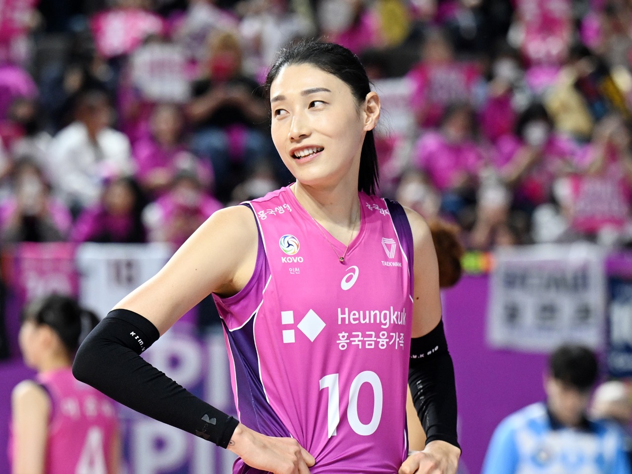 韓国バレー女帝キム・ヨンギョン（36）が現役継続明言！“MVP表彰”の授賞式で明言「もう一度…」