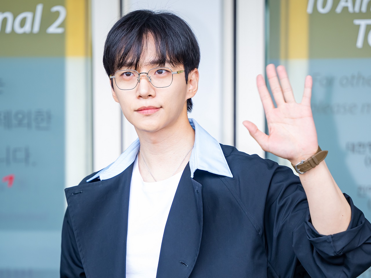 “トップ俳優”として定着した2PM・ジュノ「スポーツソウルの記事で自分を振り返る」【創刊39周年インタビュー】