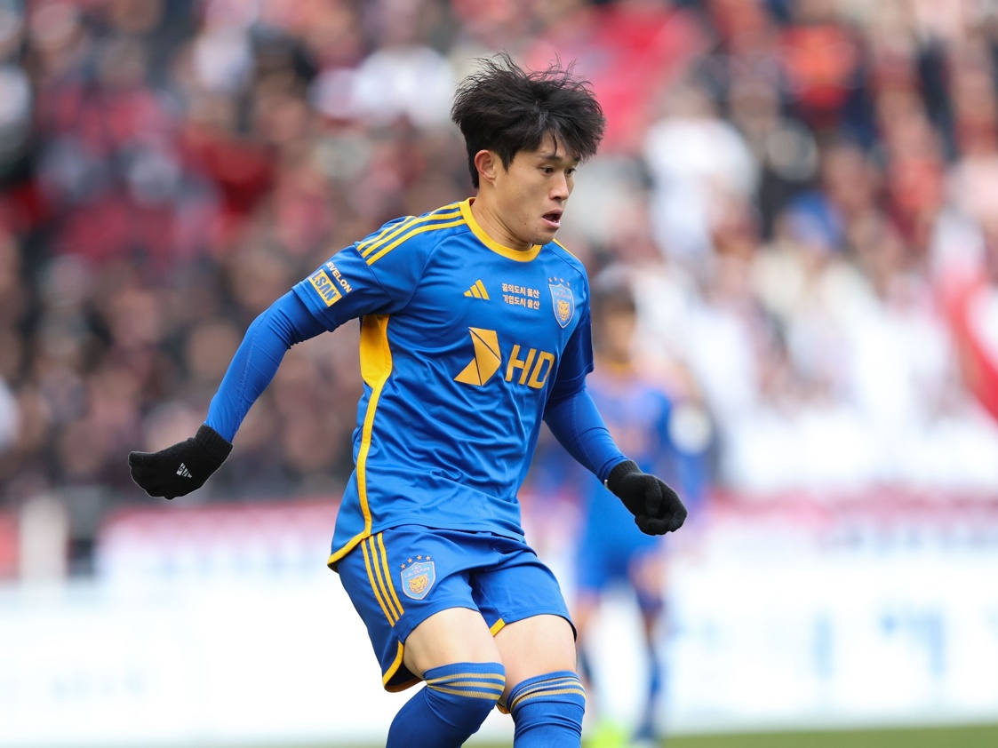 横浜FMと対戦する蔚山現代、MFイ・ドンギョンが3月のKリーグ月間MVP選出！4試合4G2Aの活躍