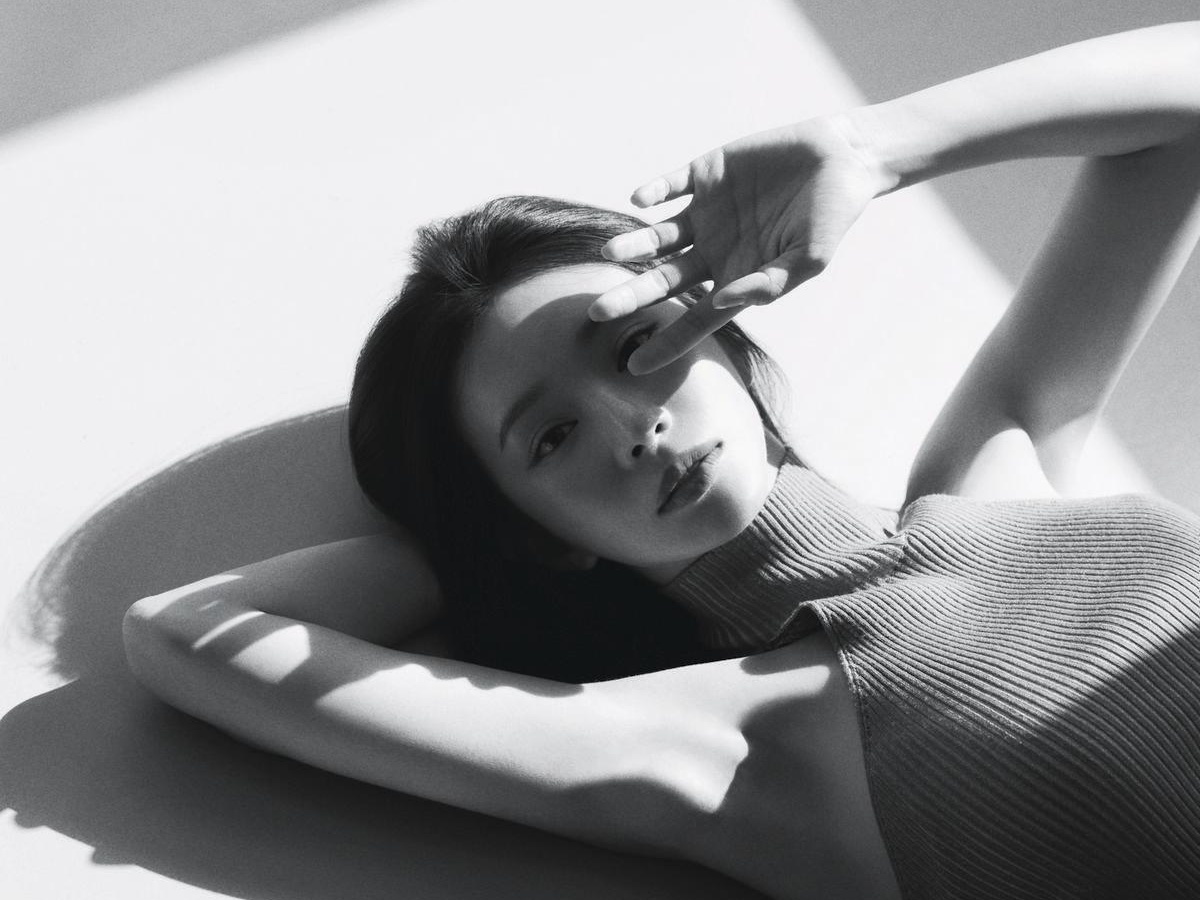 【写真】『涙の女王』女優イ・ジュビン、“寝そべりSHOT”から放つ色気…劇中の自分は「悪い人」