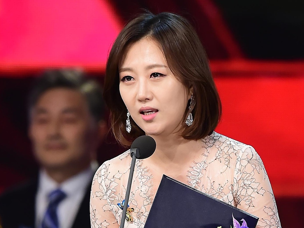 ファンの結婚式にご祝儀1000万ウォン!? 女性歌手チャン・ユンジョンの美談が話題、きっかけは“冗談”