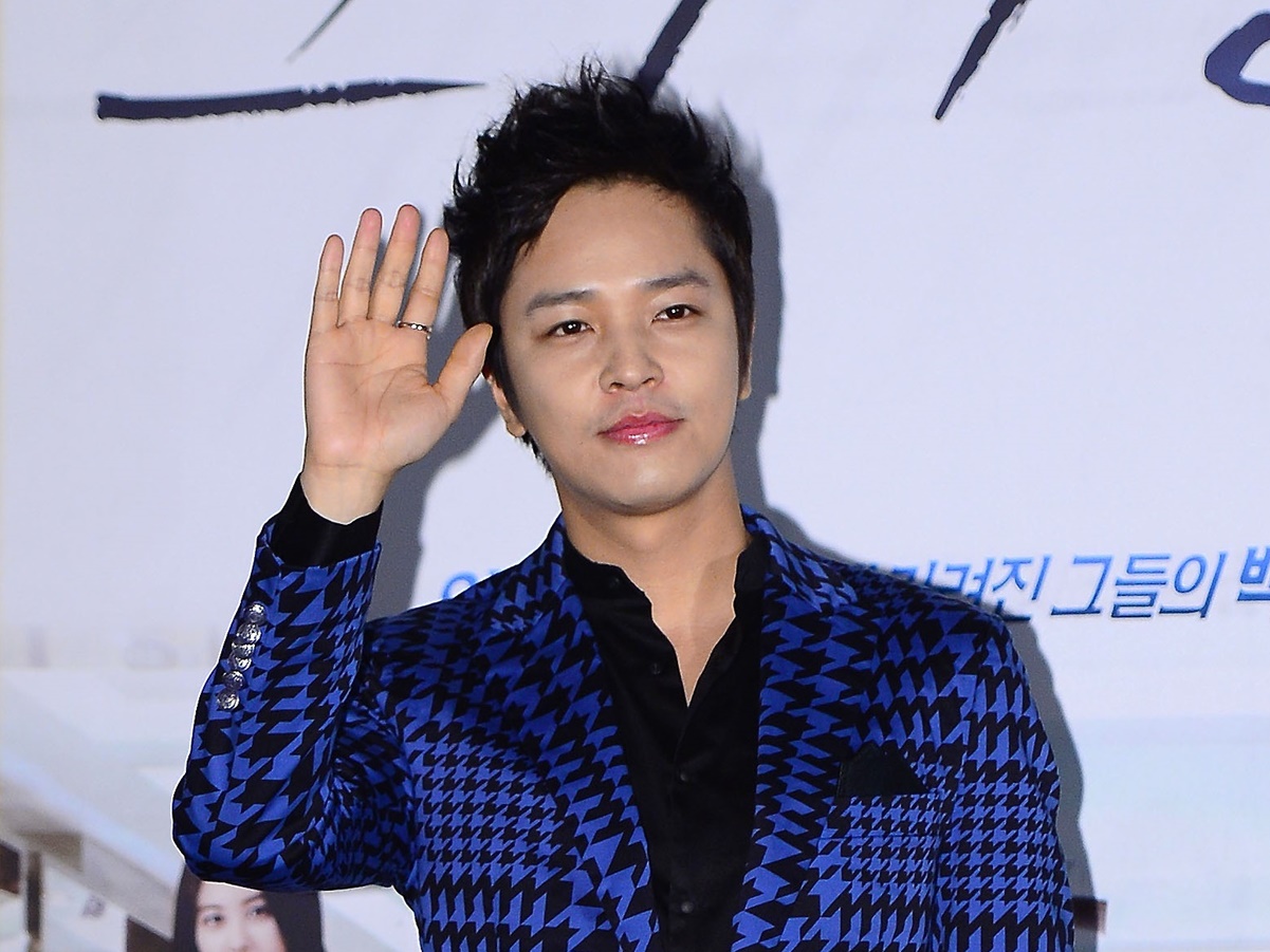 日本ファンはメロメロだが…東京でコンサート開いた歌手兼俳優キム・ジョンフン、韓国では“白い目”