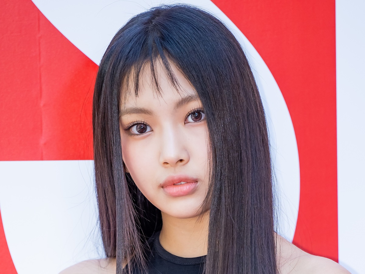 NewJeans・ヘイン、新曲『How Sweet』活動不参加へ 4月の足の甲“微細骨折”の影響「休息に集中」