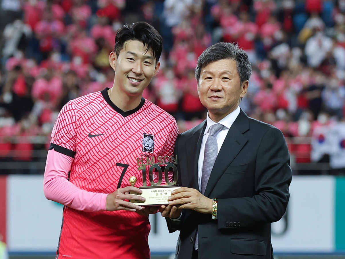 韓国サッカー“史上最悪の暗黒期”はこれから？協会長の「4選挑戦」に関係者猛反対のワケ