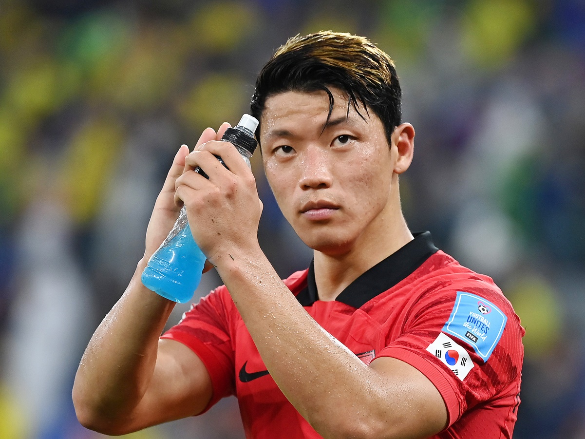 韓国代表FWがスペインでの試合中に人種差別被害に…激高したチームメイトが退場する事態に