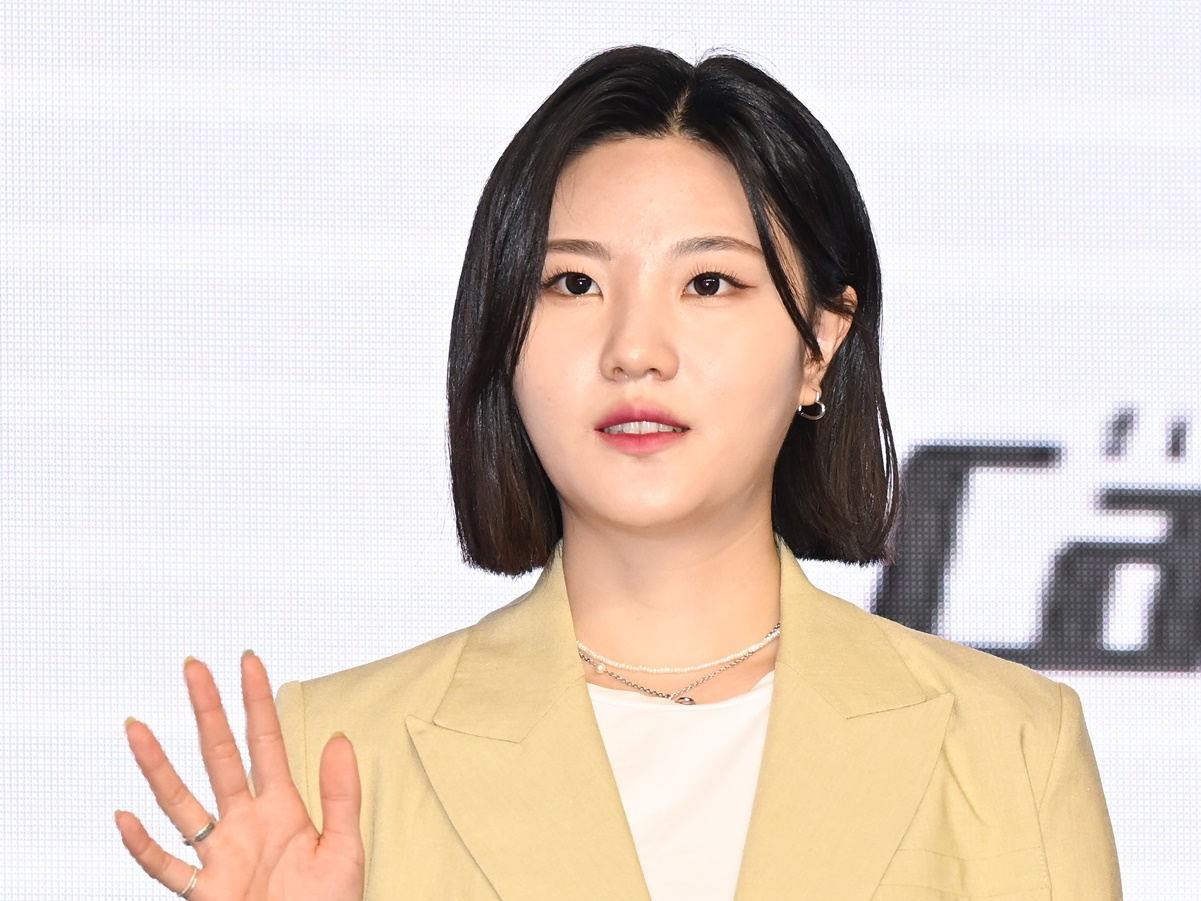 【写真】五輪メダリストの韓国美女スケーター、突然の大胆水着姿「比率半端ないって！」