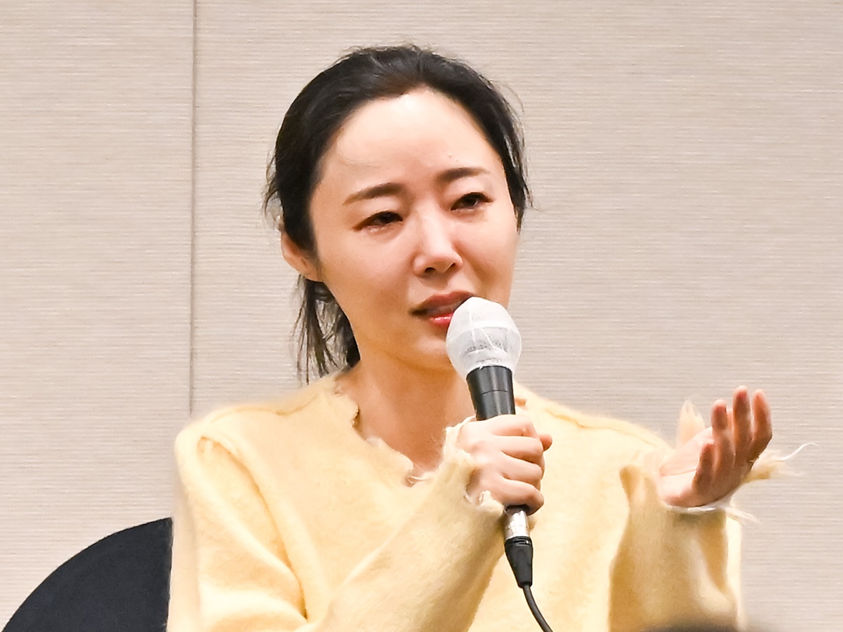 【速報】“NewJeansの母”ミン・ヒジン代表、ついに警察に初出頭、HYBEの告発で