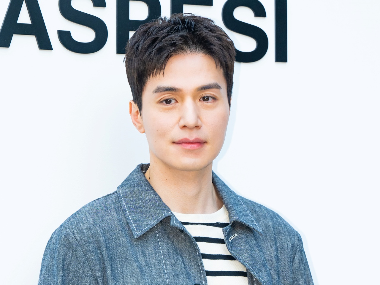 “イケおじ俳優”イ・ドンウクが3回の離婚経験!?新ドラマ『離婚保険』を「検討中」