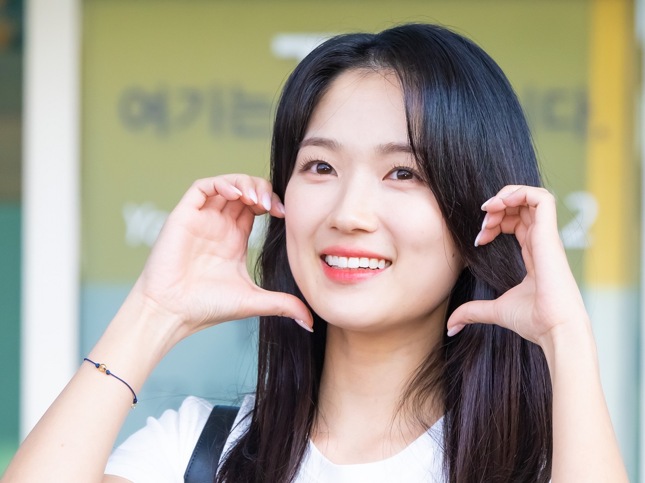 活動少なく事務所の“放置説”が浮上したことも…『ソンジェ背負って走れ』女優キム・ヘユン、取り戻した笑顔