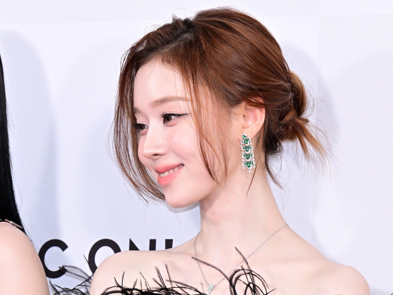 「無料で見ていいのか!?」aespa・ウィンター、人形のような非現実的なビジュアルに反響とまらず【PHOTO】