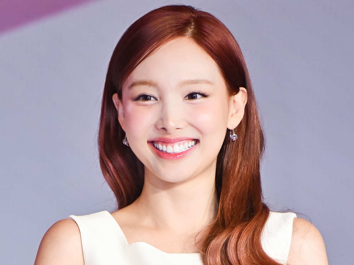 TWICE・ナヨン、ソロデビュー曲『POP！』パフォーマンスビデオが再生回数1億回突破！