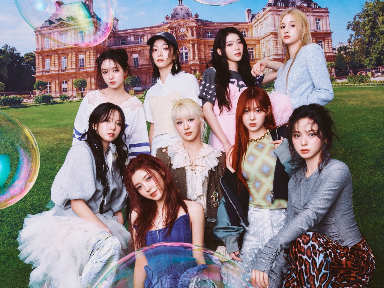 9人では最後かも…Kep1er（ケプラー）、輝くビジュアルの雑誌カット！「存在に感謝の気持ち」