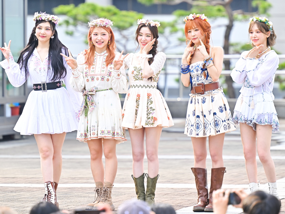 Red Velvet、2月5日から韓国でコンサート映画が公開！10周年記念ファンコンツアーソウル公演収録