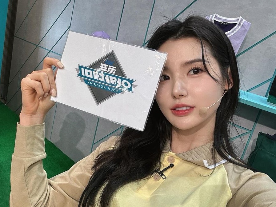 「人形みたい…」韓国女子ゴルファー、モデル級の“無欠点ビジュアル”にファン驚愕「本当に綺麗」【PHOTO】