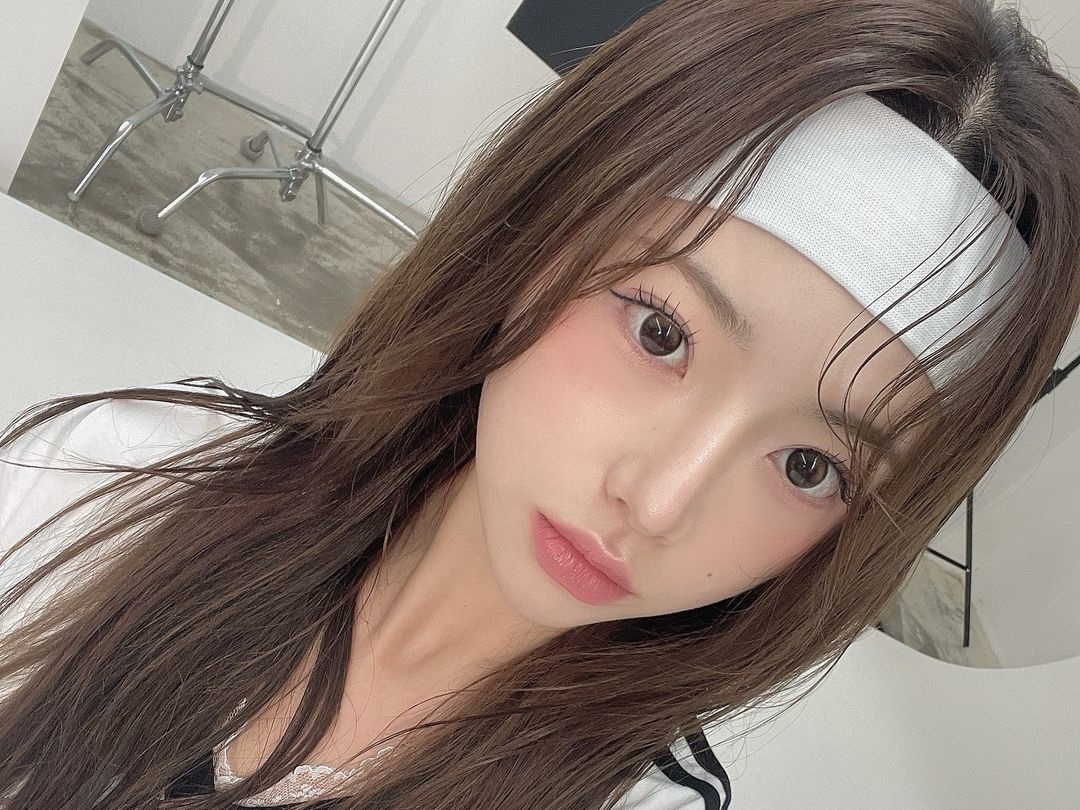 【写真】NewJeansそっくり？韓国プロ野球25歳チアの自撮りが話題「6人目のメンバーかと」