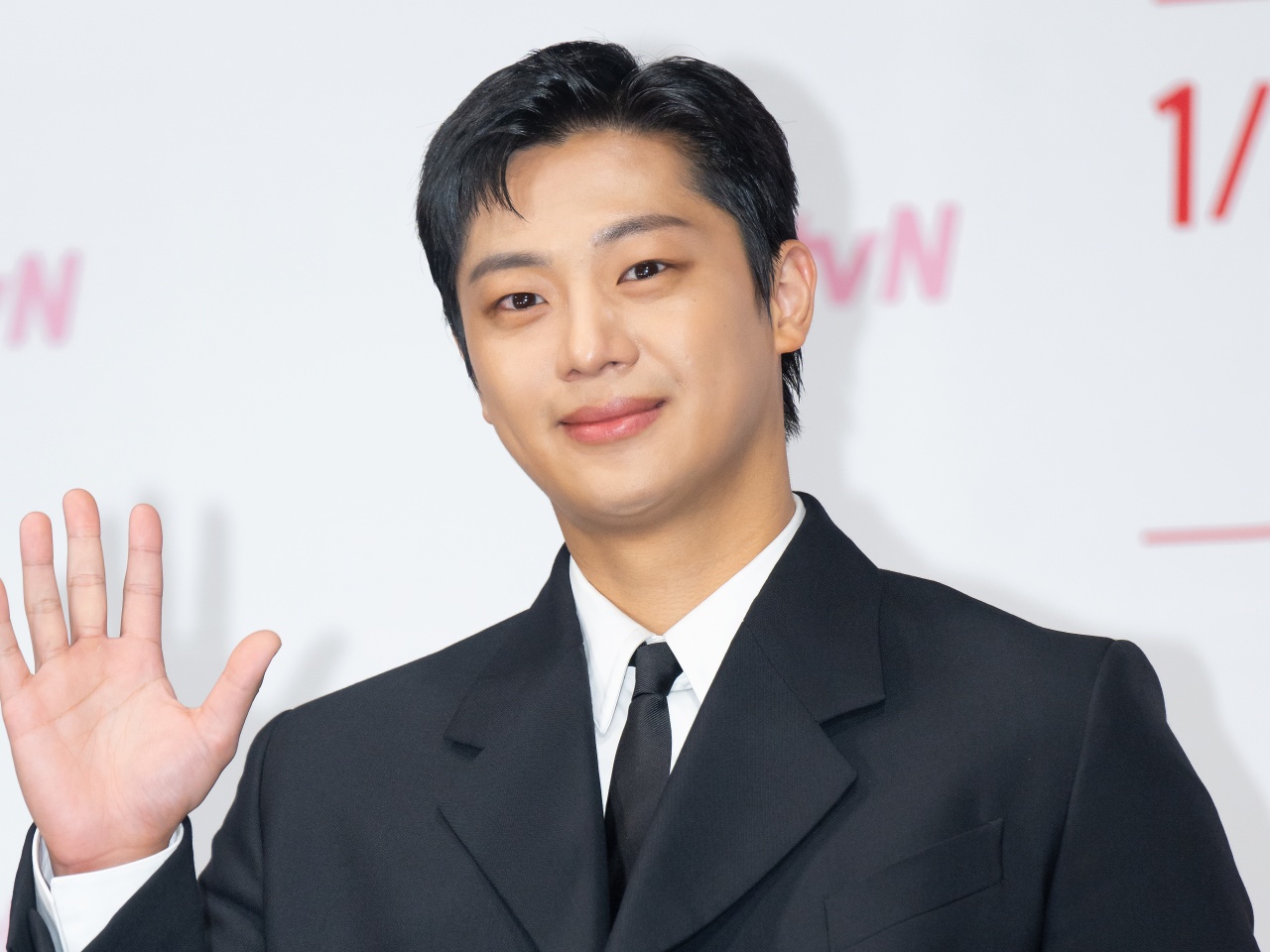 『愛の不時着』で“北朝鮮のイケメン兵士”演じたイ・シニョン、8月に大阪で日本ファンと対面！