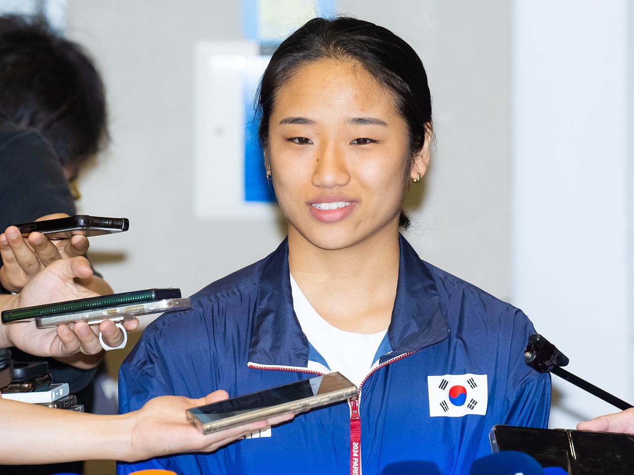 「爆弾発言」韓国金メダリストの帰国現場がカオスの極致！空港取材“突如打ち切り”でパニック状態に【パリ五輪】