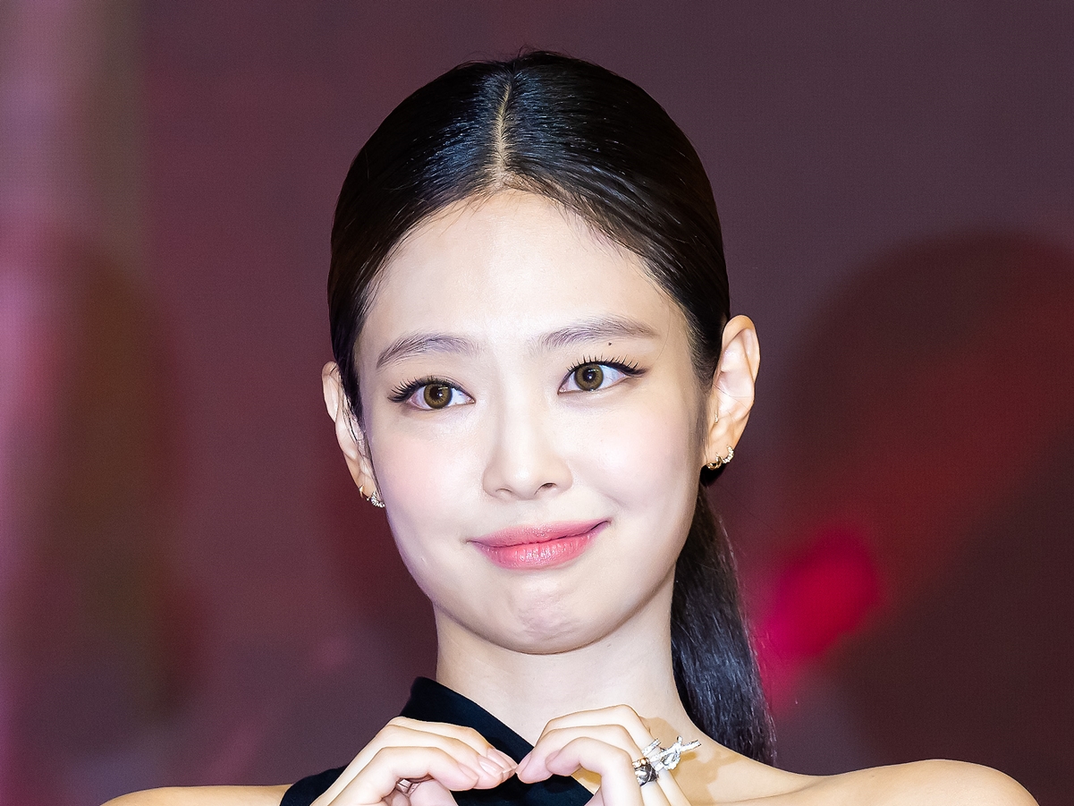BLACKPINK・ジェニー、ソロ活動を経て語るYG復帰への想い「もっと深く理解し合える関係に」