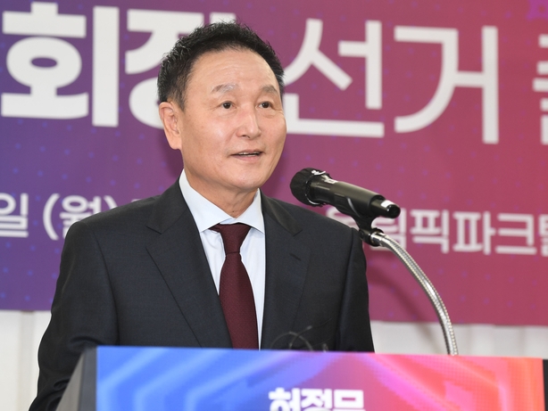 韓国サッカー協会、10年南アW杯で16強導いたホ・ジョンム氏が会長選出馬表明 現在69歳のレジェンド