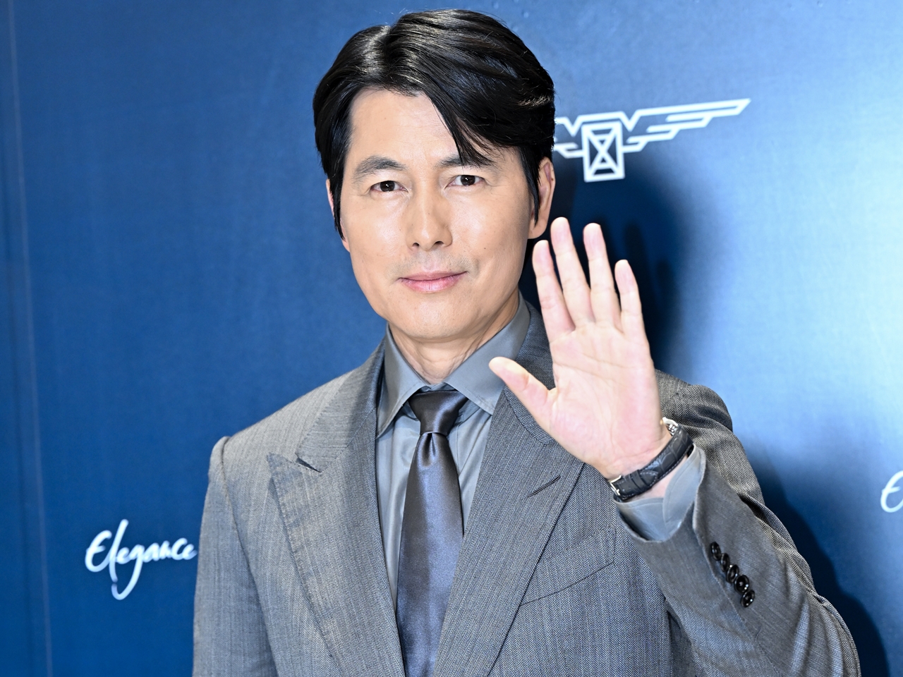 婚外子・複数交際説のチョン・ウソン、お次は“SNSナンパ”疑惑…一般女性に「我慢できずに挨拶した」