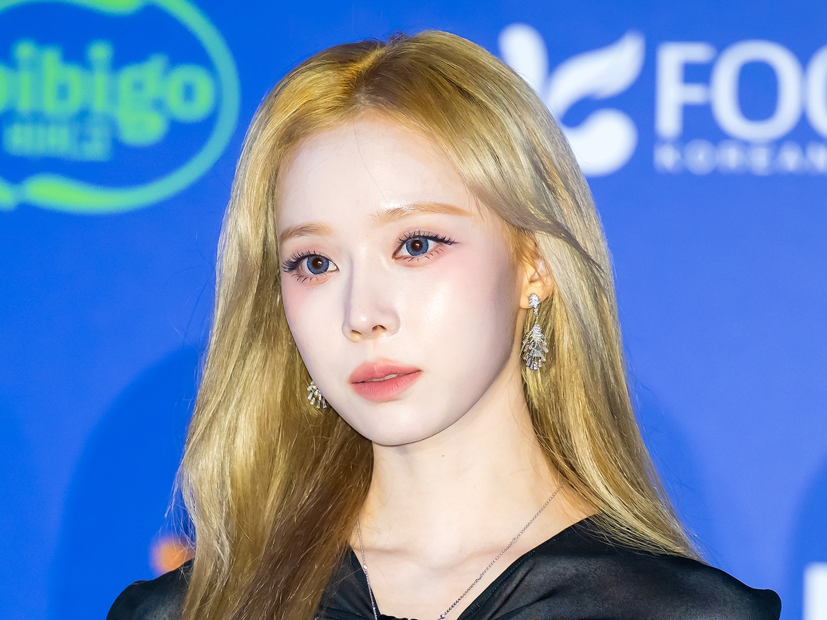 “爽やかビジュ”再び！aespa・ウィンター、2年連続で韓国飲料ブランドのモデルに抜擢