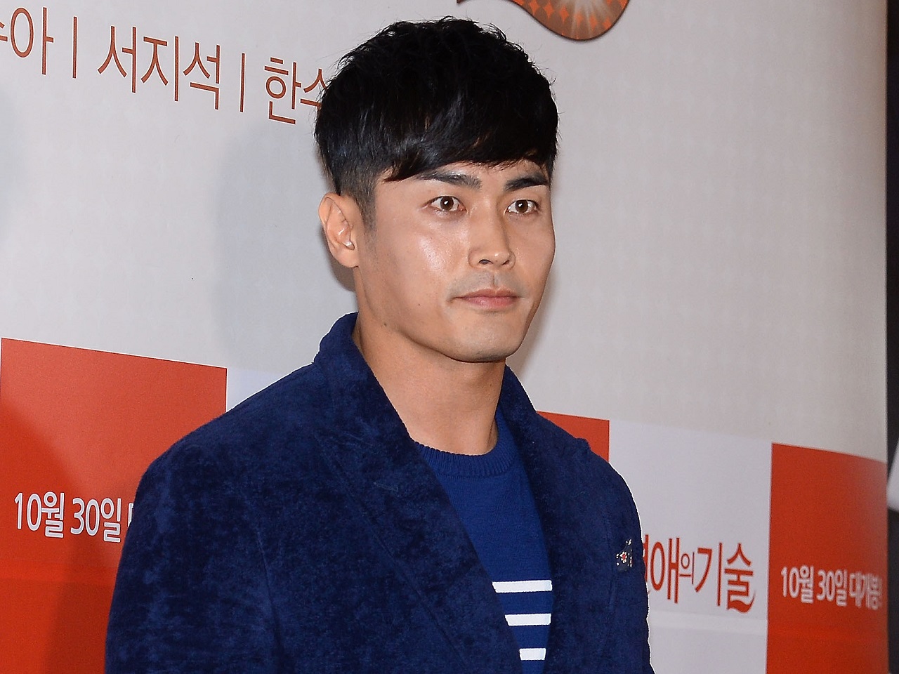 “持ち逃げ”疑惑で消えた韓国俳優（47）、6年ぶりに近況が明らかに…借金返済のためアメリカで接客業か