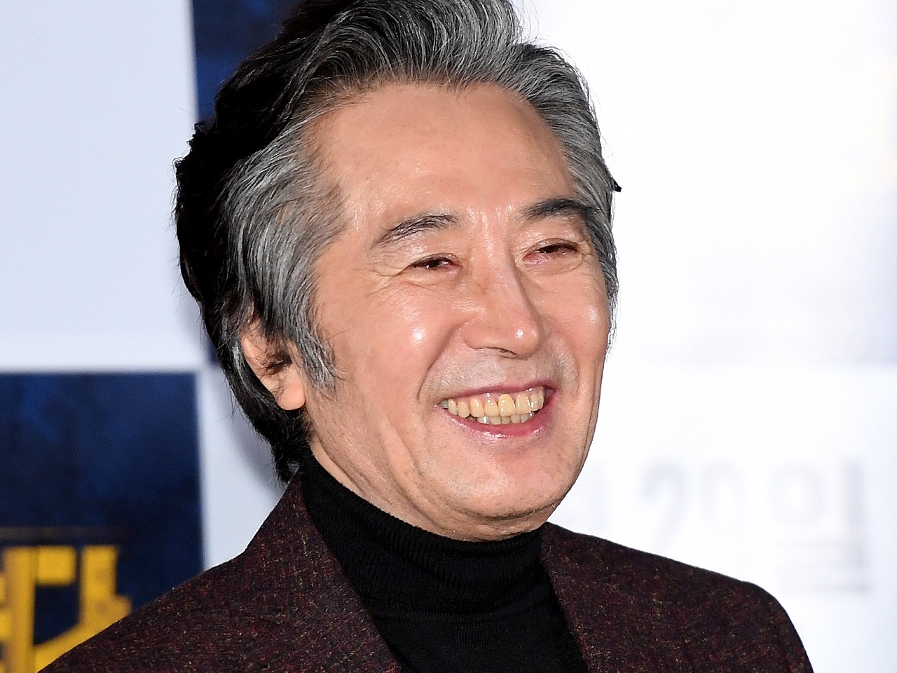 私生活まで綴った30歳年下の元恋人による“暴露エッセイ本”関連の訴訟、2審もペク・ユンシク（77）が一部勝訴