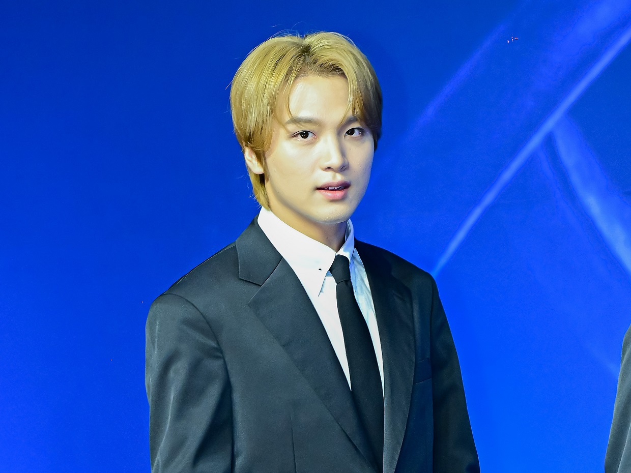 【画像】禁煙の練習室で電子タバコを使い…NCT・ヘチャン、所属事務所を通じて謝罪「罰金を払う」