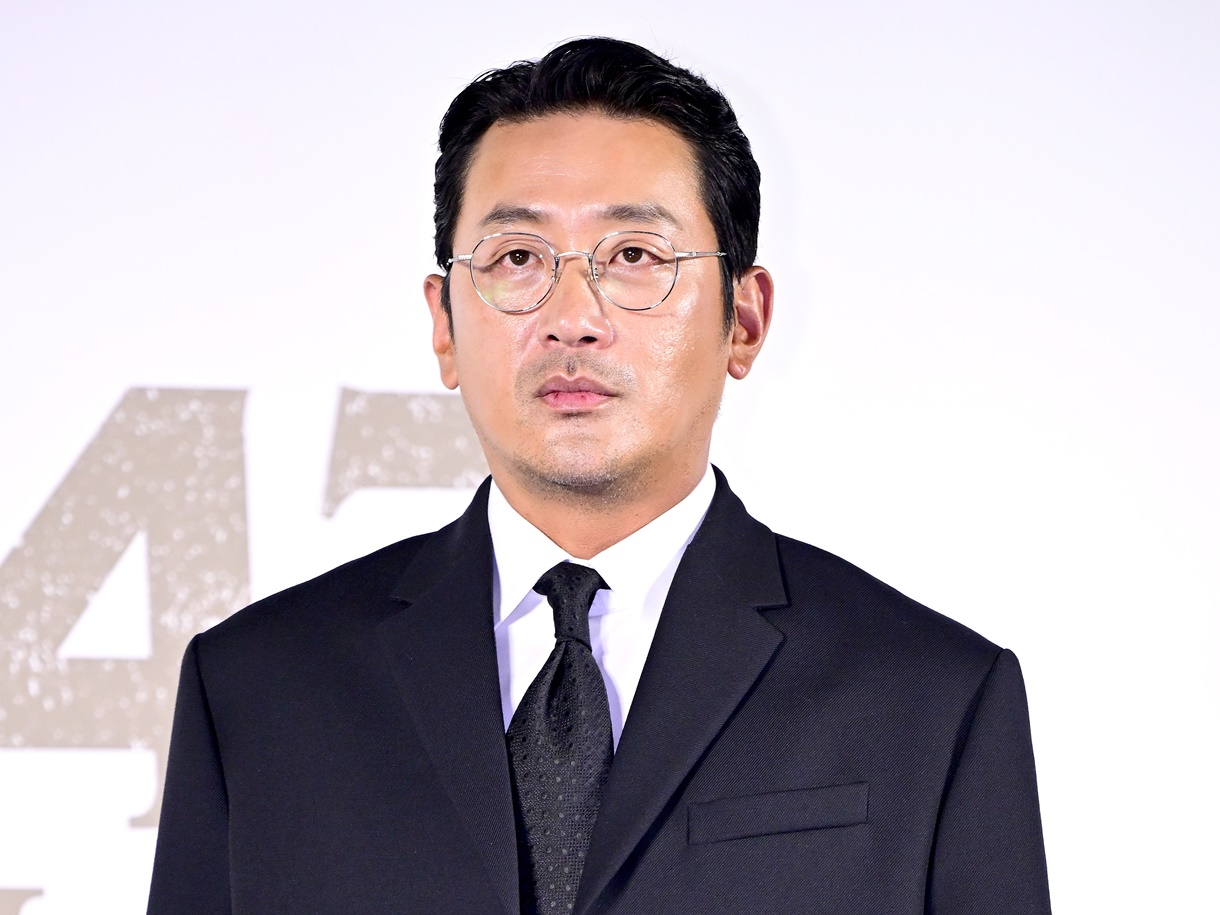 俳優ハ・ジョンウ（46）、結婚に現実味？父親は76歳で新たな息子、弟は今年5月に第一子誕生